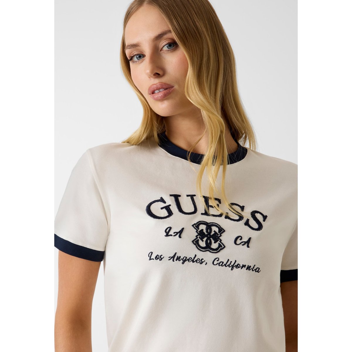 T-Shirt Avec Logo Brodé blanc, GUESS