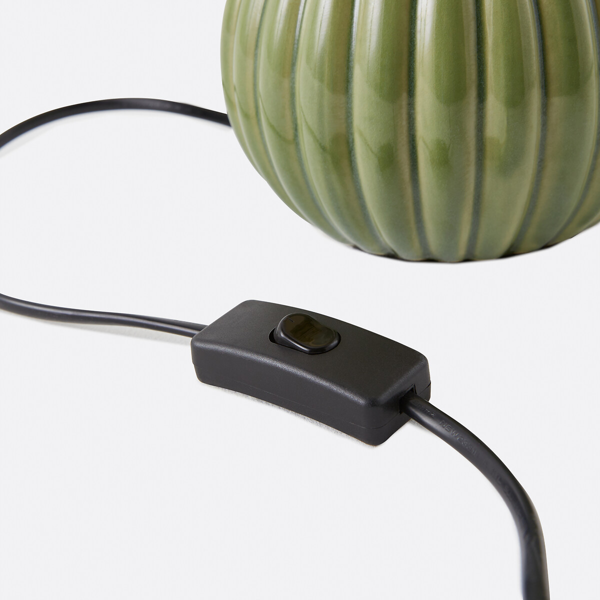 Lampada da tavolo in ceramica e vetro rigato, IZIA verde, LA REDOUTE INTERIEURS
