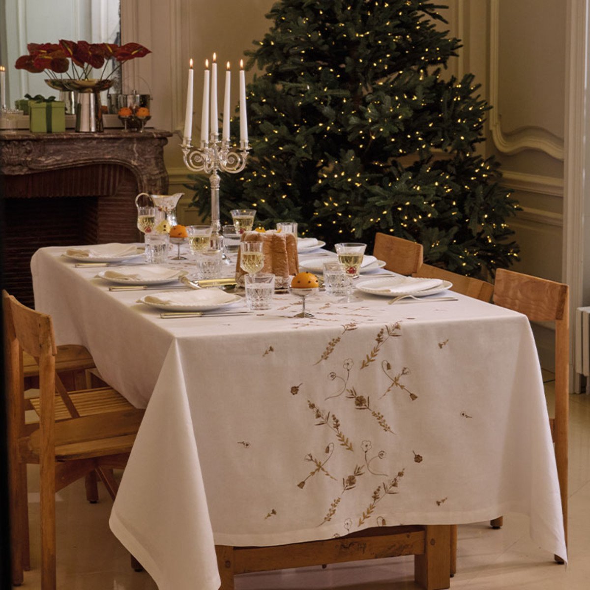Nappe brodée en lin, 170 gr/m², VALSE DE LIN blanc, ALEXANDRE TURPAULT