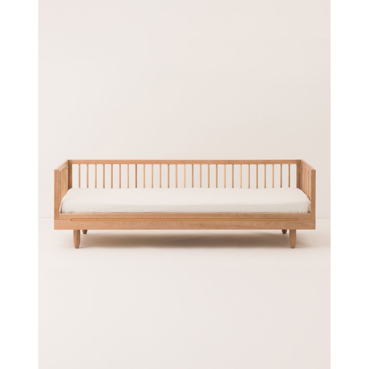 Lit individuel PURE en chêne massif + extension canapé oak wood, NOBODINOZ