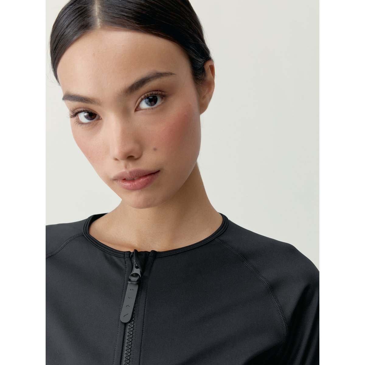 Veste de sport femme Zoe Effet gainant séchage rapide noir profond, BORN