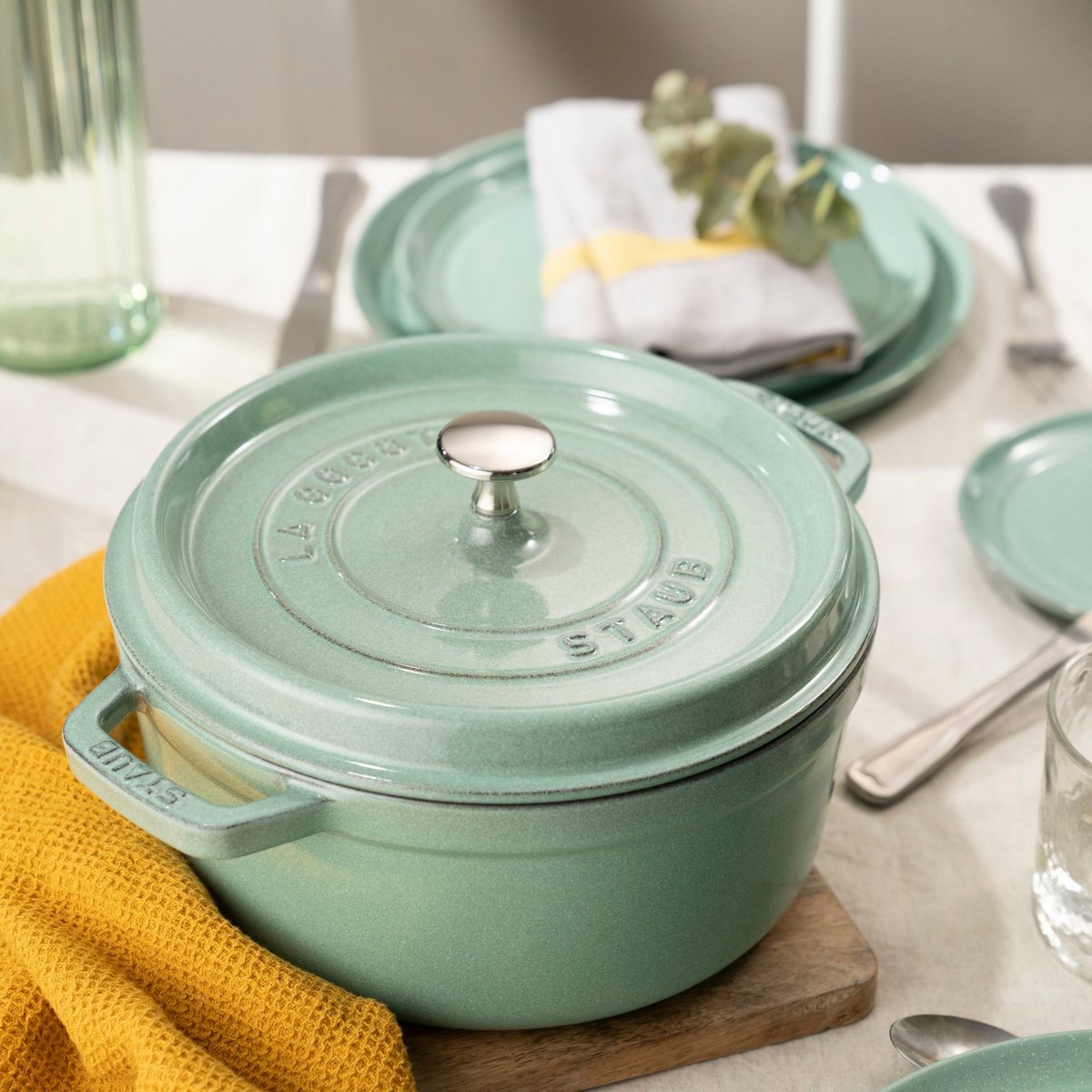 Cocotte en fonte, Rond(e), Sauge sauge, STAUB
