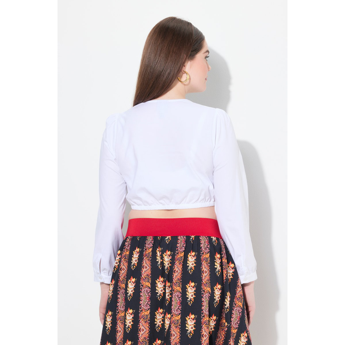 Chemisier traditionnel Dirndl. Dentelle et blanc neige, ULLA POPKEN