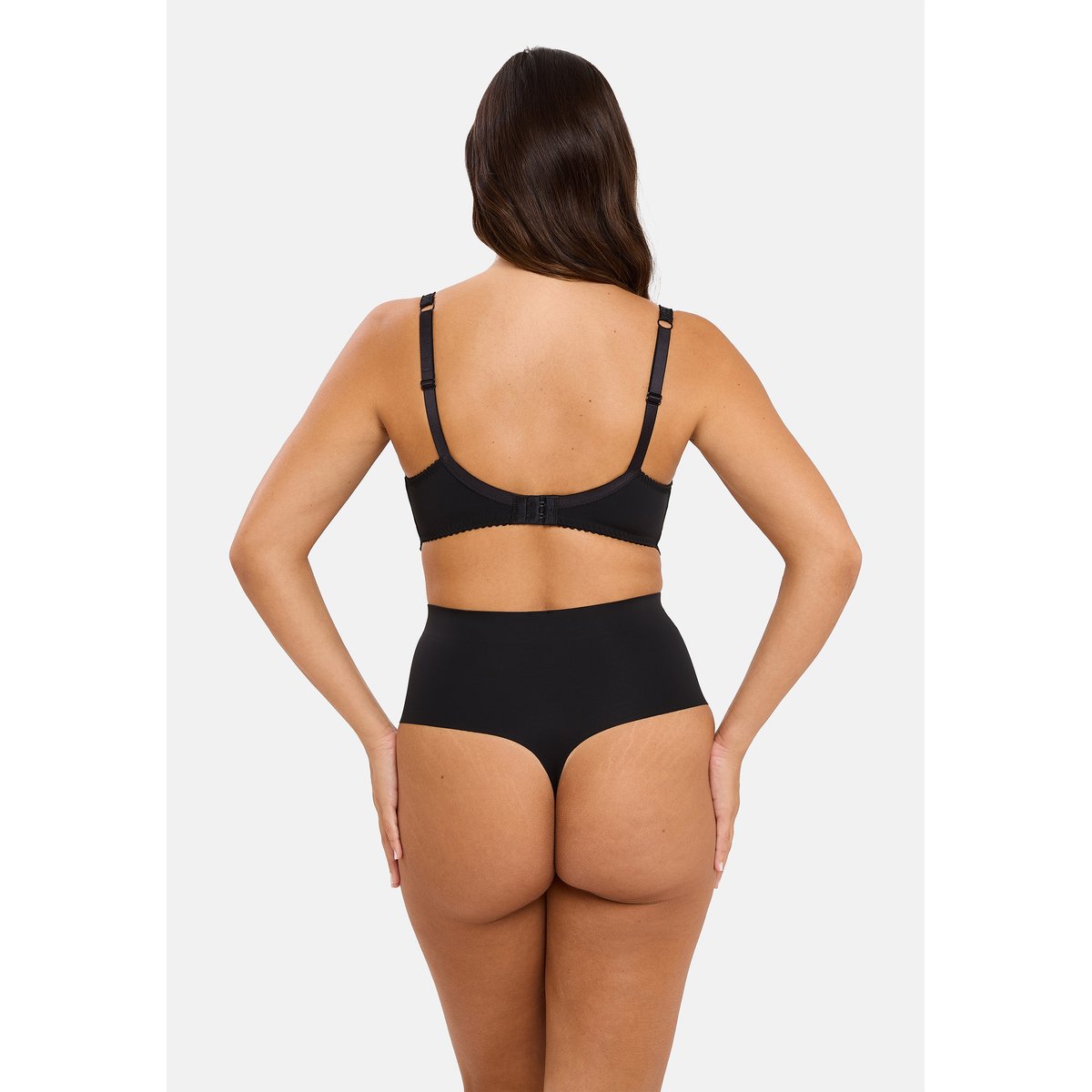 String PERFECT TOUCH noir, SANS COMPLEXE