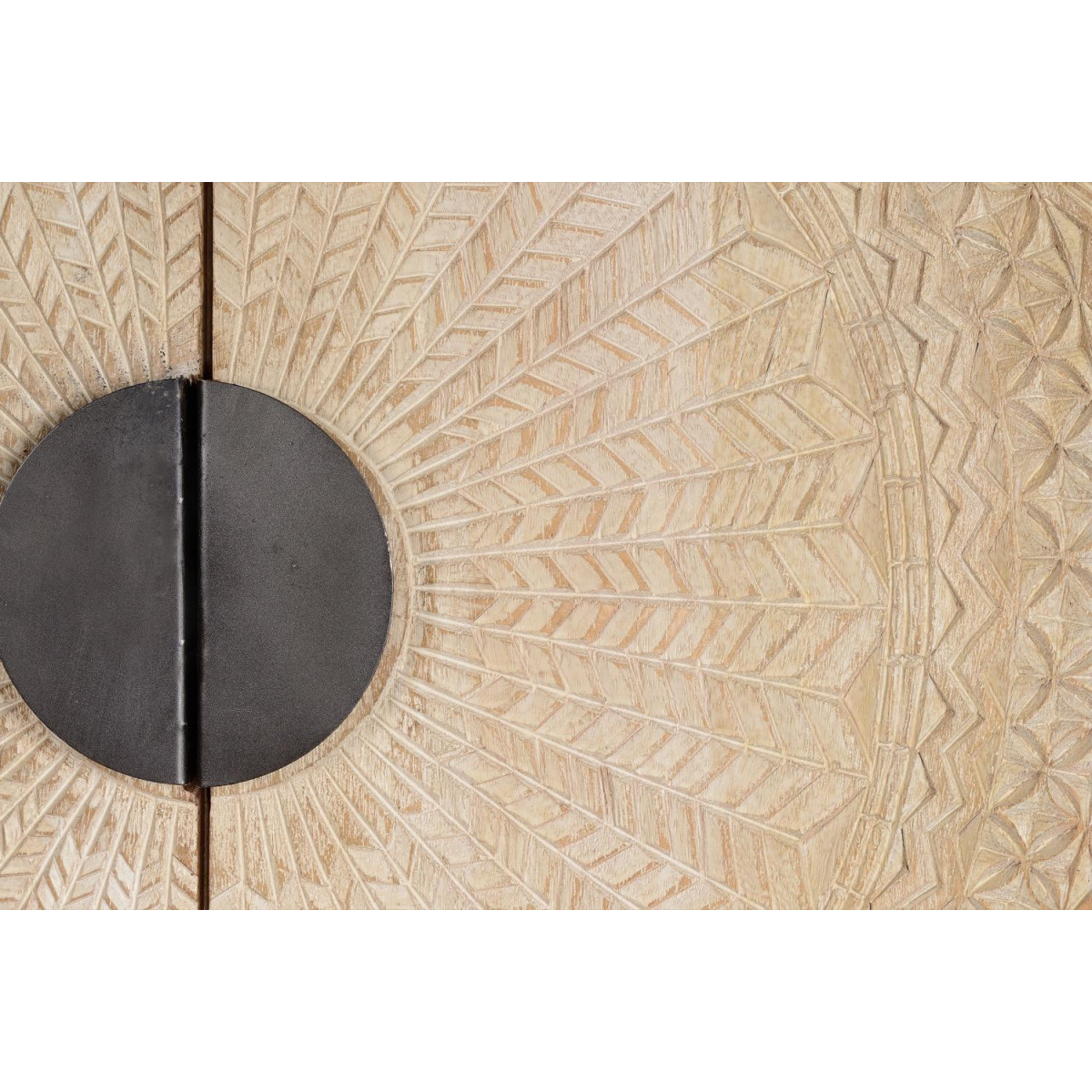 Armoire blanc, DECORATION D’AUTREFOIS