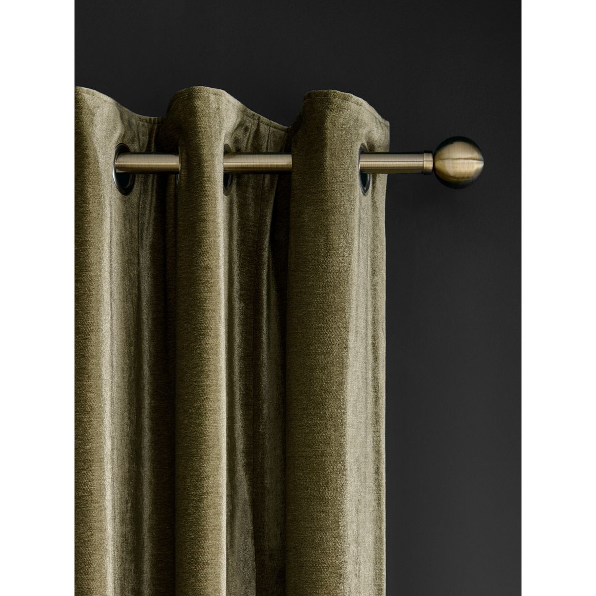 Rideaux doublés en chenille douce à œillets vert olive, NEXT
