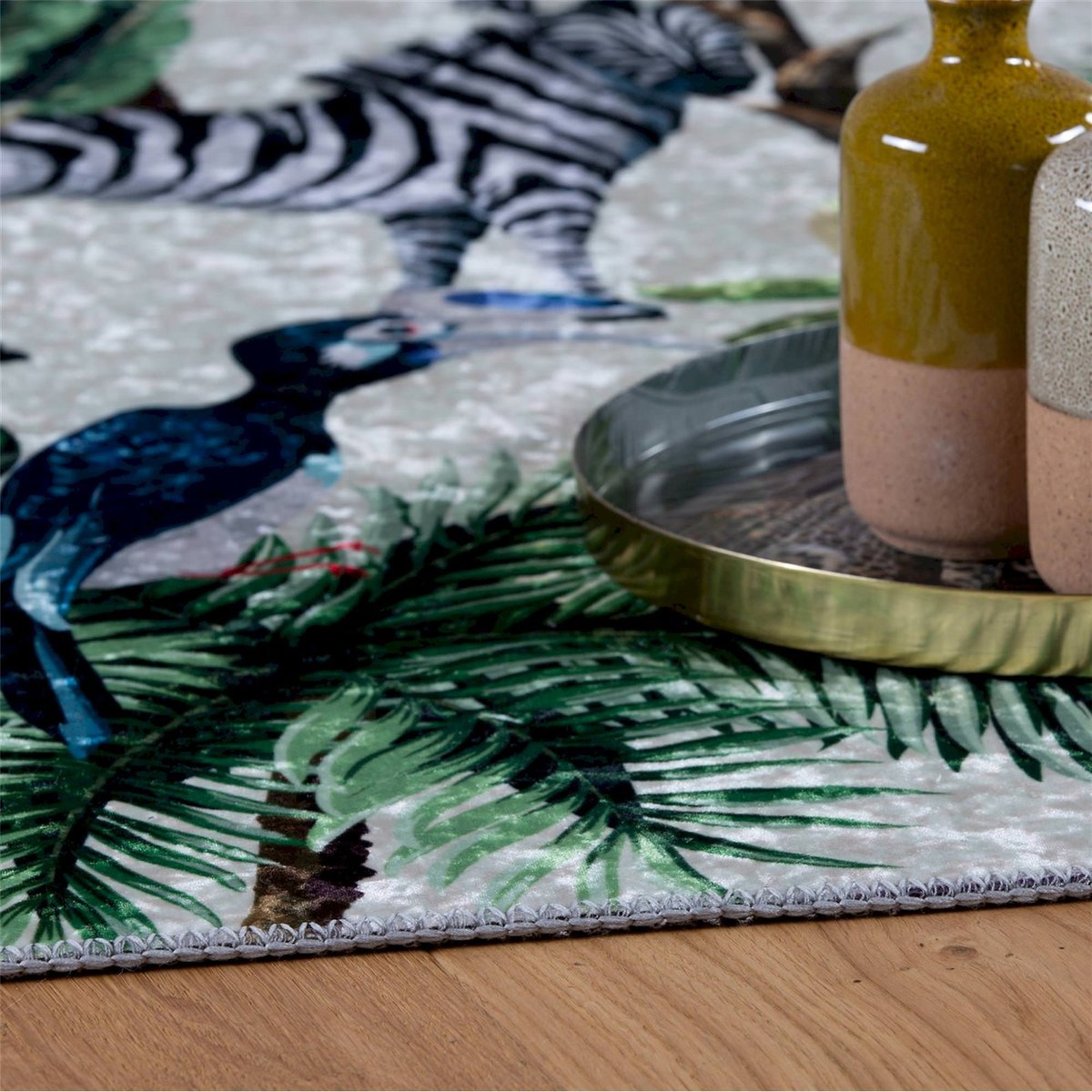Tapis rectangulaire jacquard, Motif jungle multicolore jungle tropical sur fond beige, ARTE ESPINA