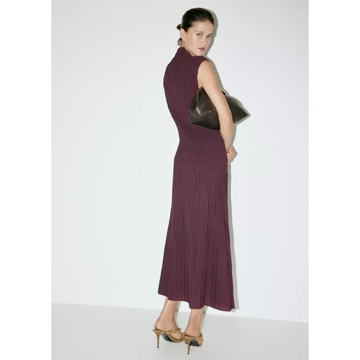 Robe évasée combinée texturée bordeaux, MANGO