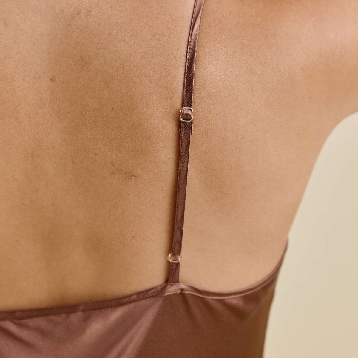 Nuisette 100% pure soie de mûrier marron, EMILY'S PILLOW