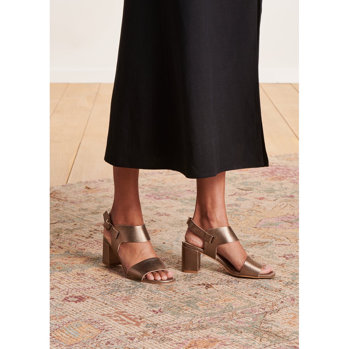 Sandales à talons en cuir mordore, LA FEE MARABOUTEE