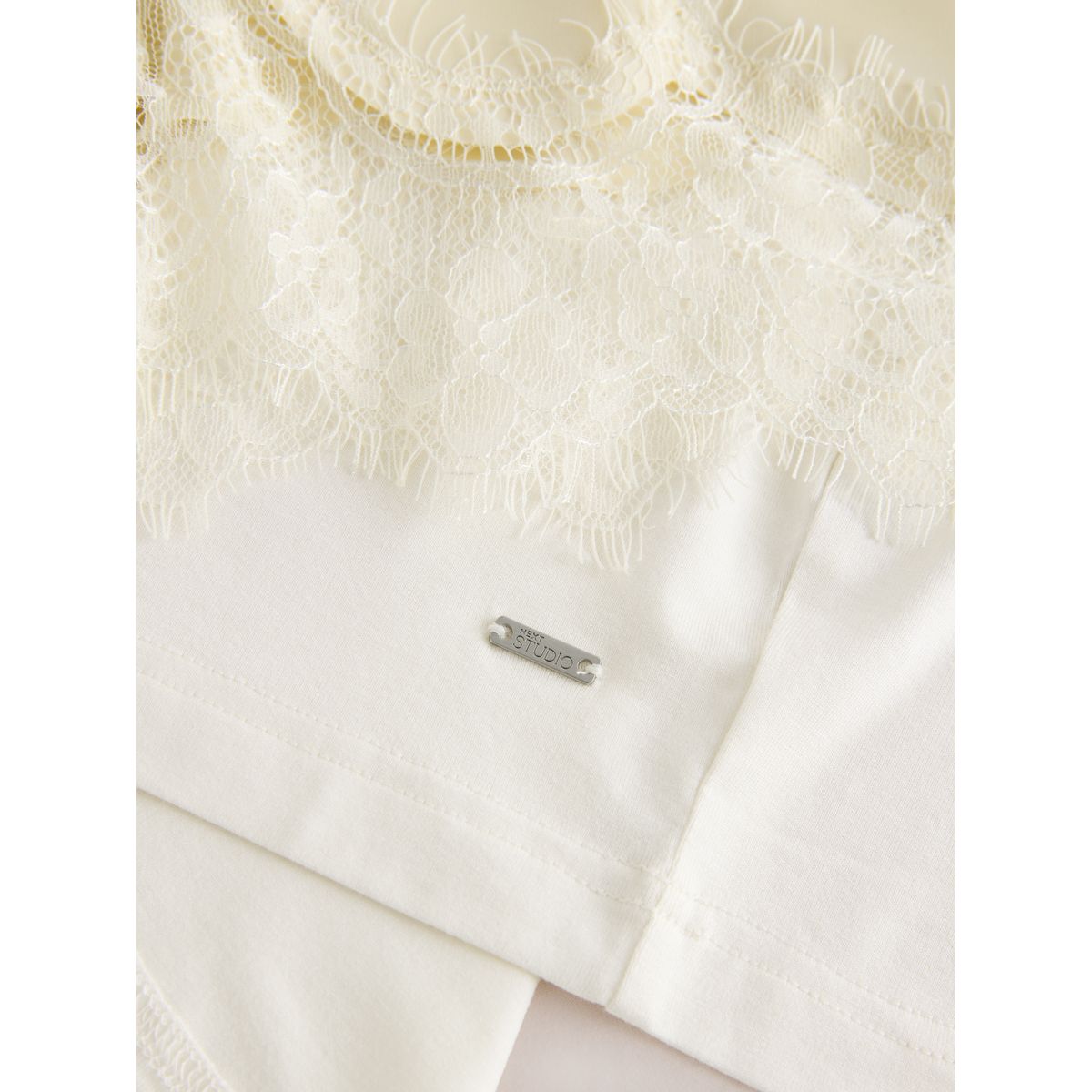 Ensemble pyjama short à détails dentelle crème/jaune, NEXT