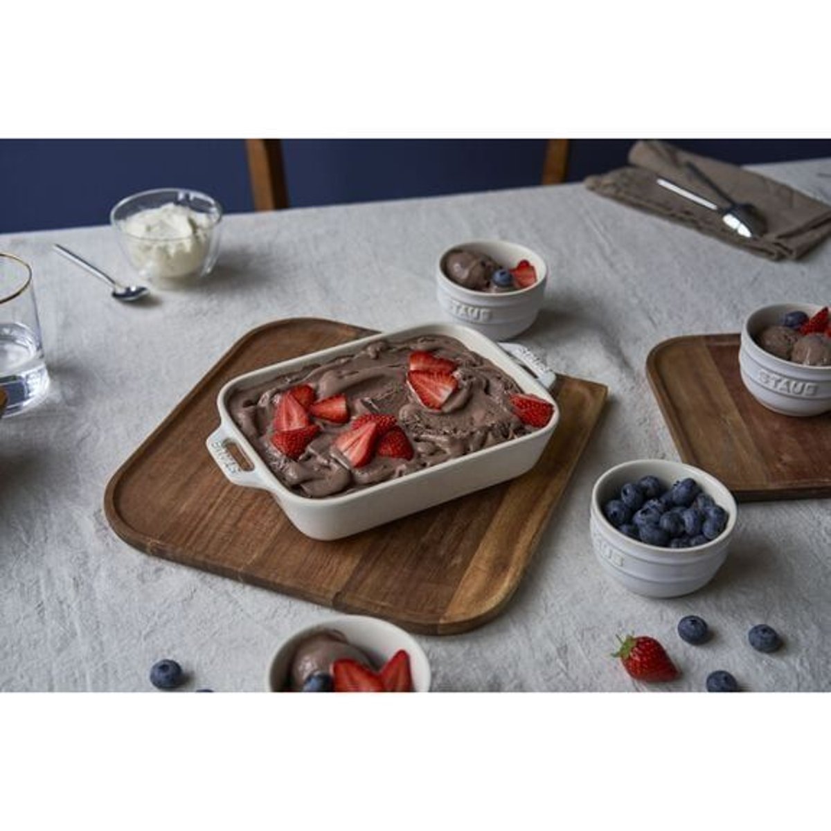 Set de Plats à Gratin, Céramique, 3 pièces (20x16 cm / 27x20 cm / 34x24 cm), Cerise blanc, STAUB