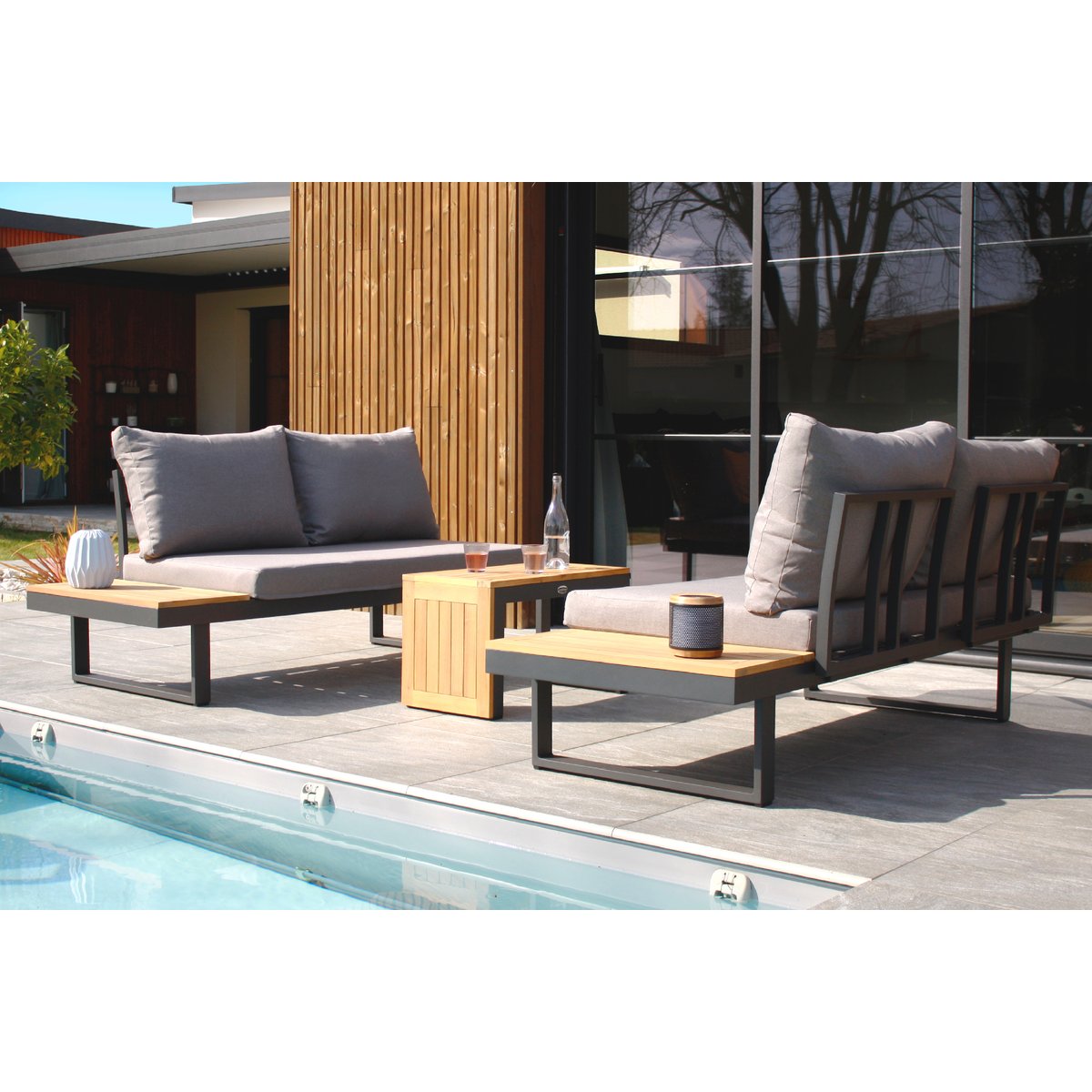 Salon de jardin 4 places en bois d' et aluminium TOKYO gris anthracite, DCB GARDEN