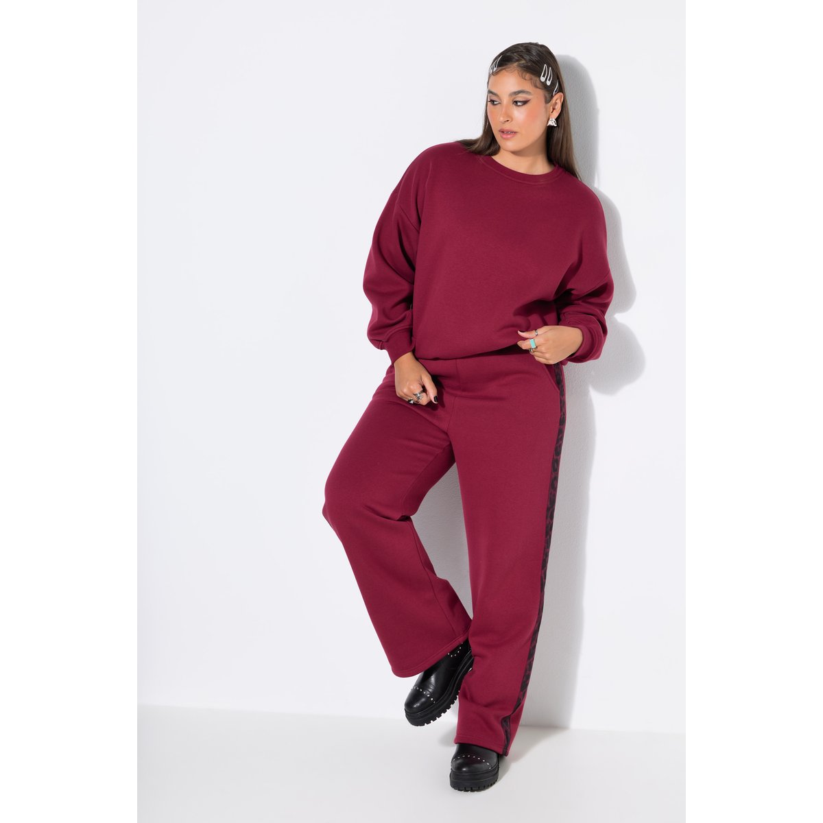 Pantalon en molleton, jambes larges rouge vin, STUDIO UNTOLD