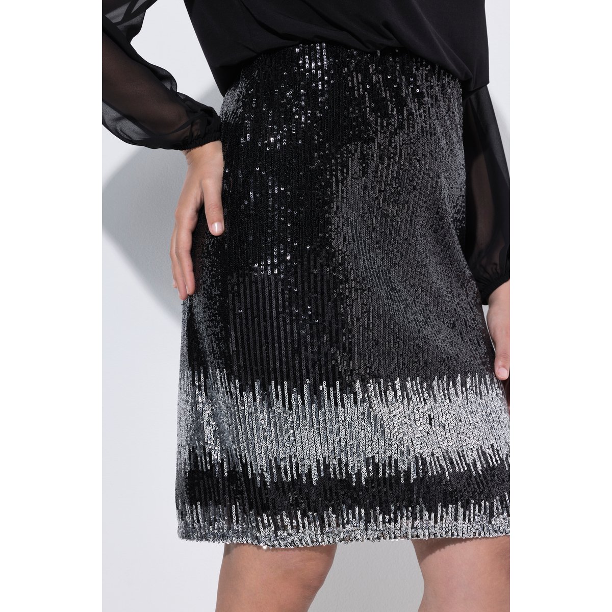 Robe en jersey, jupe à paillettes noir, ULLA POPKEN
