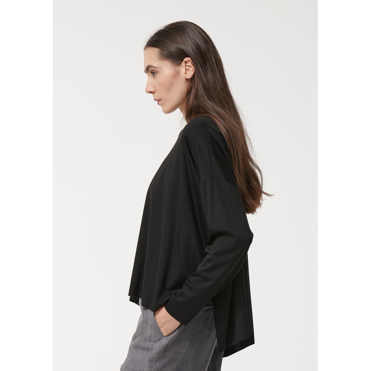 T-shirt en jersey fluide manches longues noir, HUMILITY