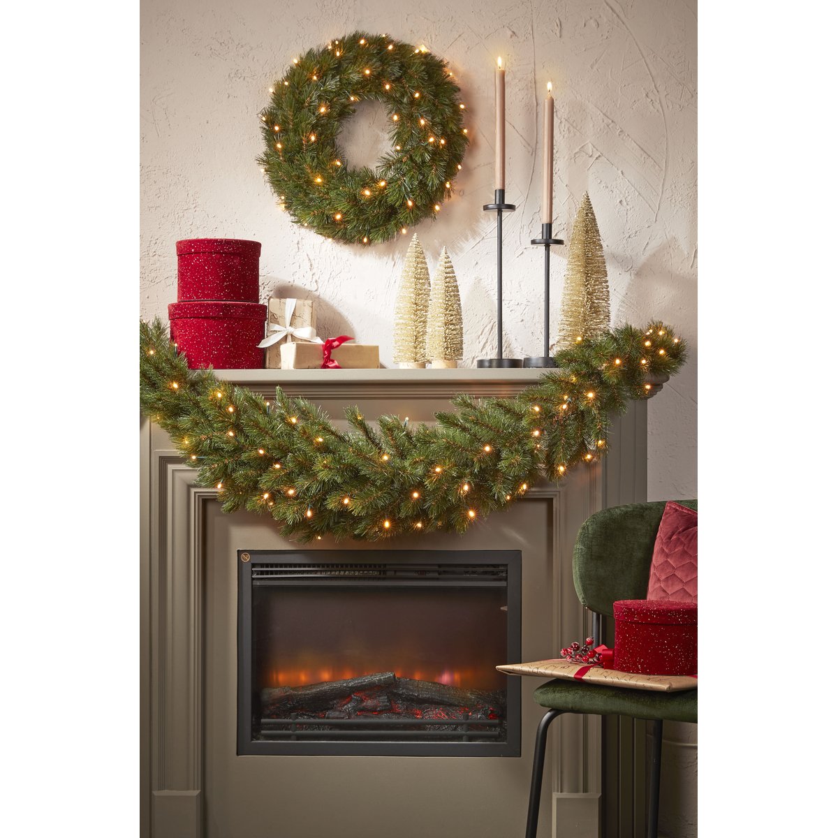 Guirlande de Noël courbée avec LED FOREST FROSTED vert, TRIUMPH TREE