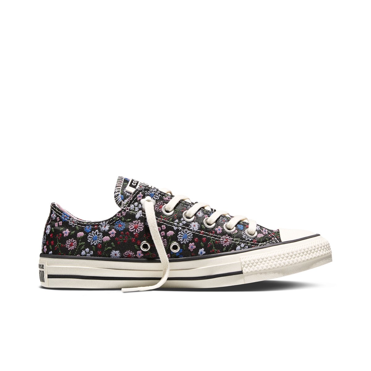 Baskets CHUCK TAYLOR ALL STAR FLORAL ACCENTS black/egret/cherry balm, CONVERSE