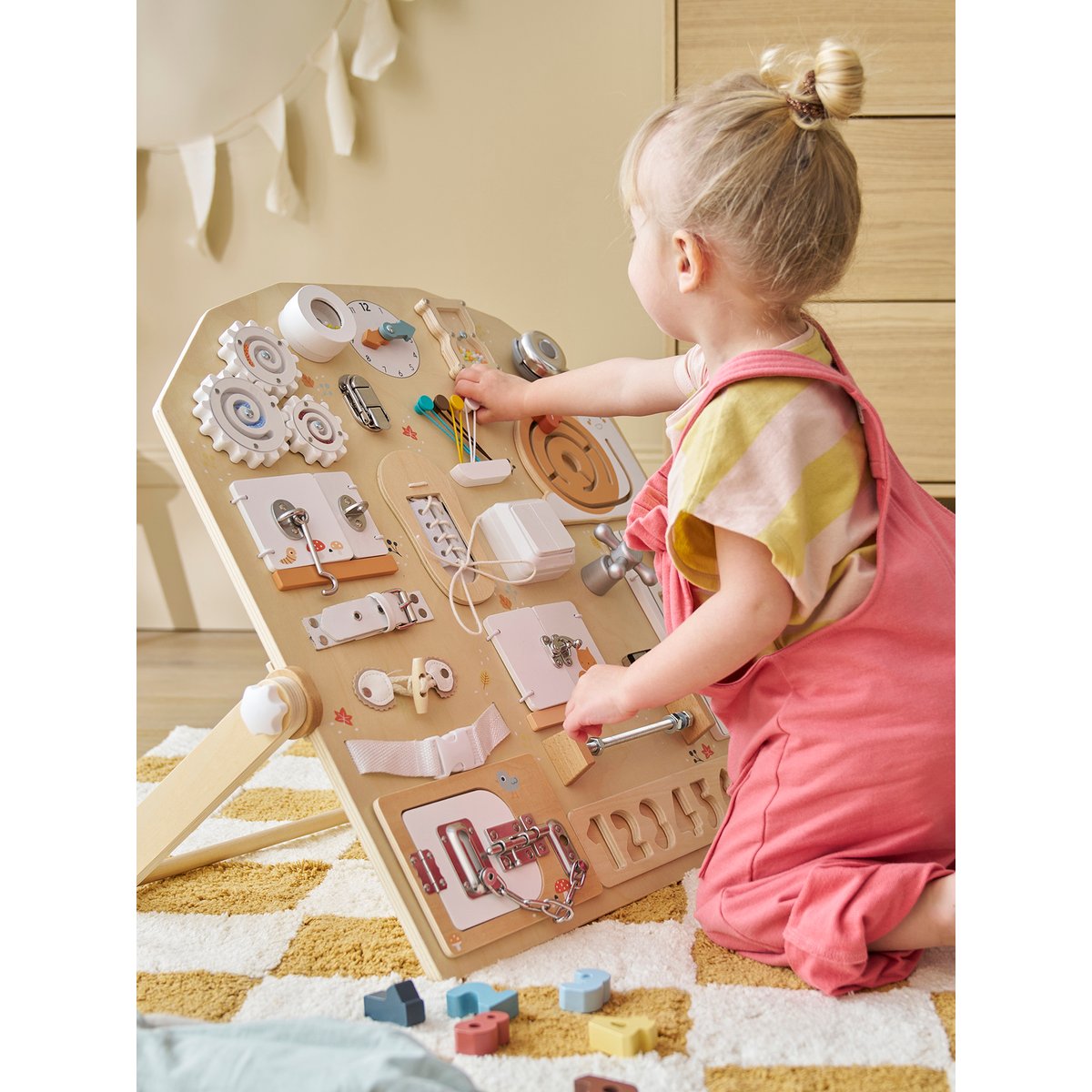 Planche d'apprentissage multi activités en bois FSC® bois, VERTBAUDET