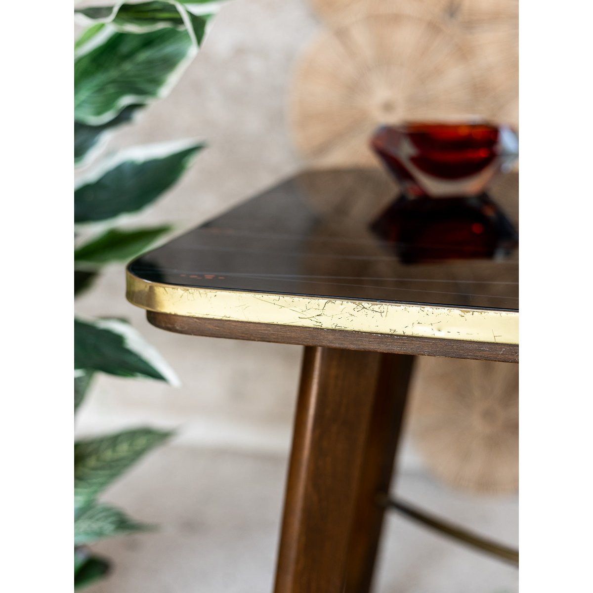 Légante table basse Donna N°1578 - Bon état bois foncé, DEBONGOUT