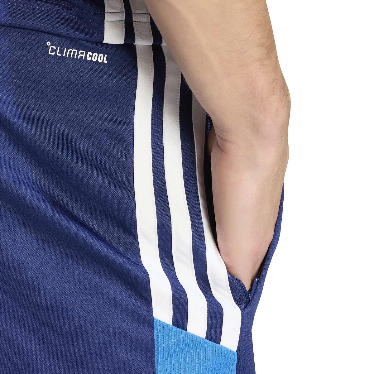 Short de football, TIRO 26 ESSENTIALS bleu foncé, adidas Performance