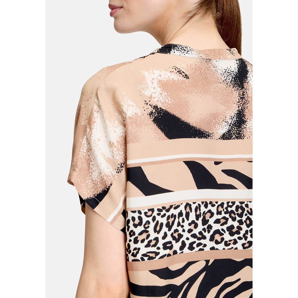 Chemisier long à col droit beige/noir, BETTY BARCLAY