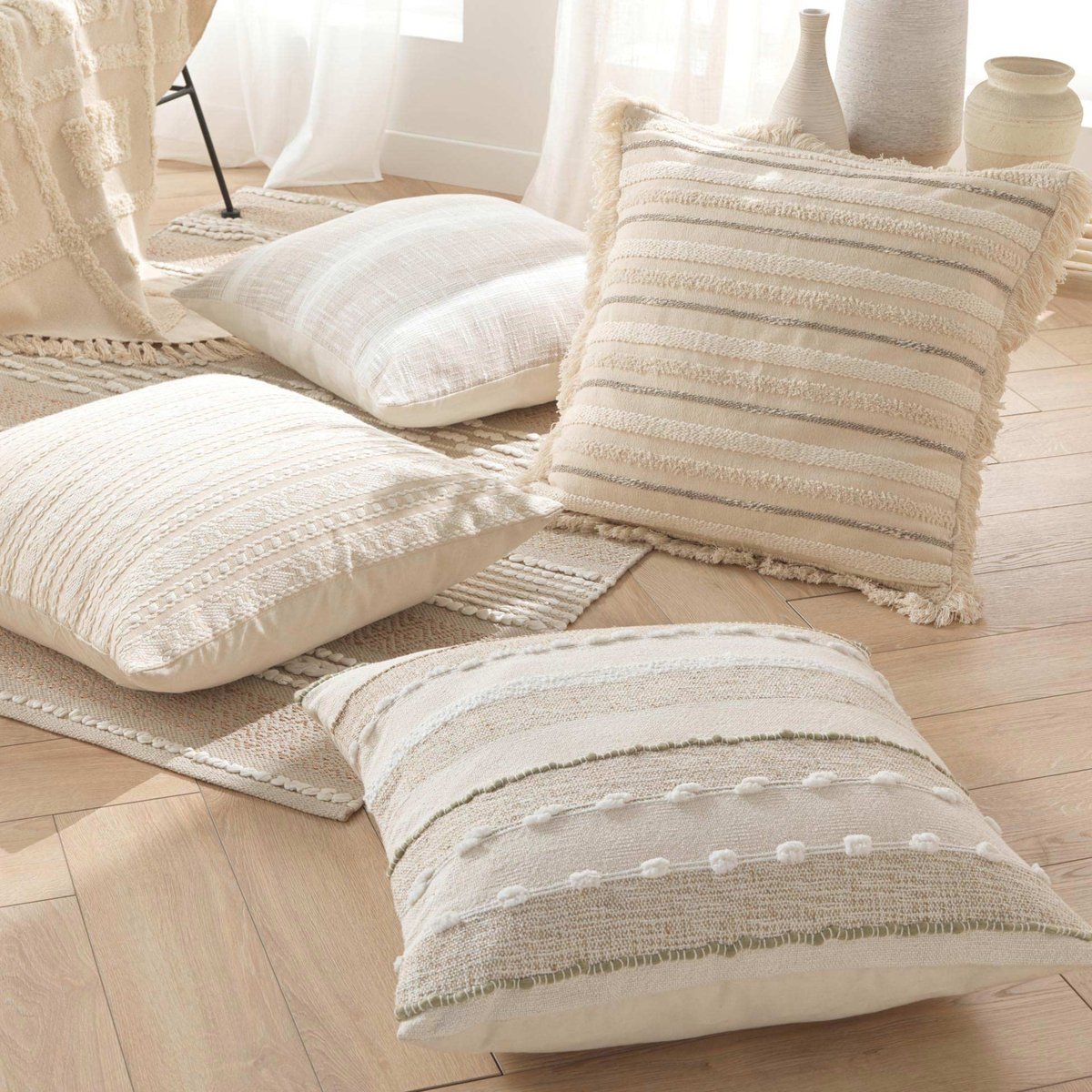 Coussin polycoton tissé à rayures naturel, DOUCEUR D'INTÉRIEUR