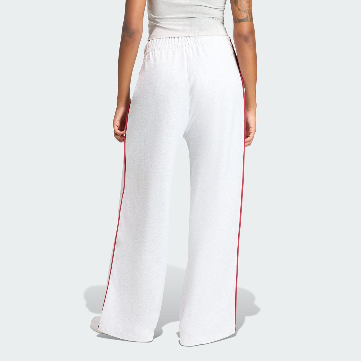 Pantalon Avec Graphisme Brodé Seasonal Essentials Colourpop Pantalon Avec Graphisme Brodé Seasonal Essentials Colourpop light grey heather / active maroon, ADIDAS SPORTSWEAR