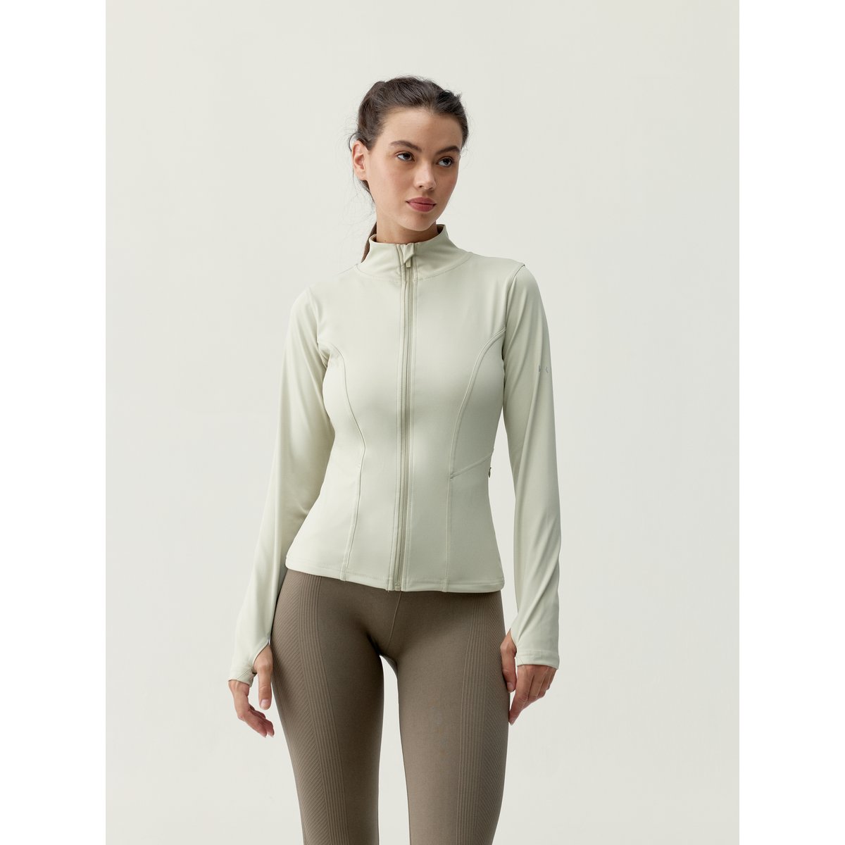 Veste de sport femme Isoka Avec poches coutures plates pierre, BORN
