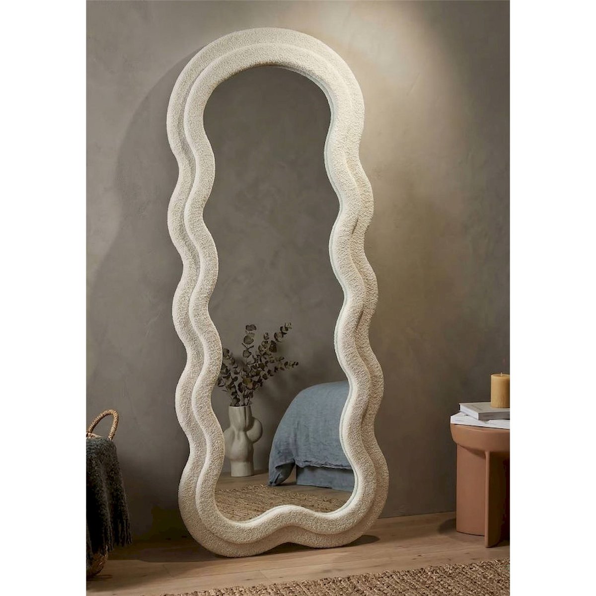 Miroir mural ondulé cadre en tissu bouclé GLAM crème, RECOLLECTION