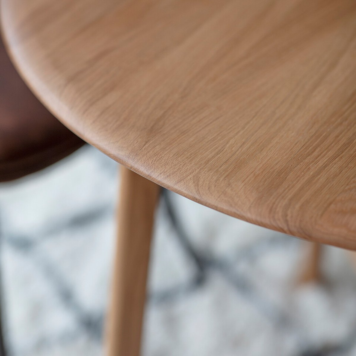 Murwara Round Oak Dining Table (Seats 4) brown , ÉDITÉ