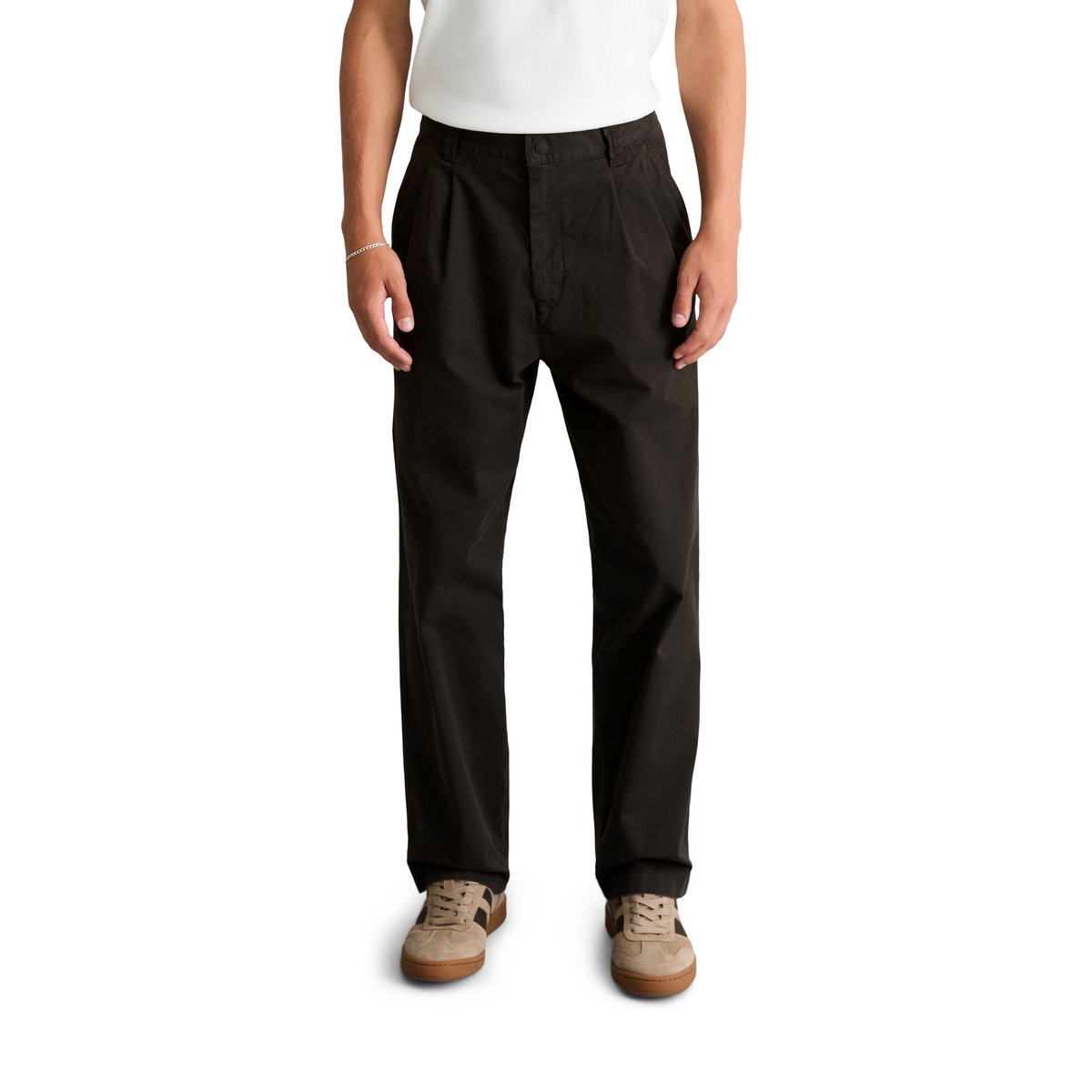 Pantalon modèle Lars à plis larges en sergé de coton bio marron, MARC O’POLO DENIM