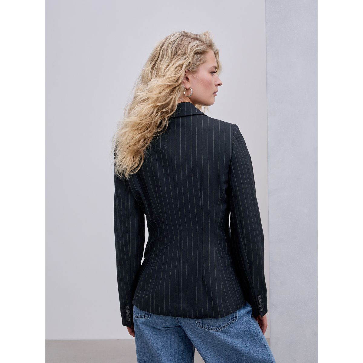 Blazer à boutonnage droit et fines rayures bleu marine à rayures, NEXT