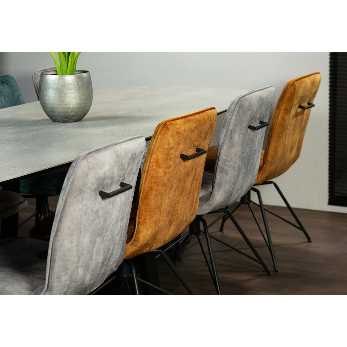 Chaise pivotante en velours (lot de 2) OKA gris, PIER IMPORT