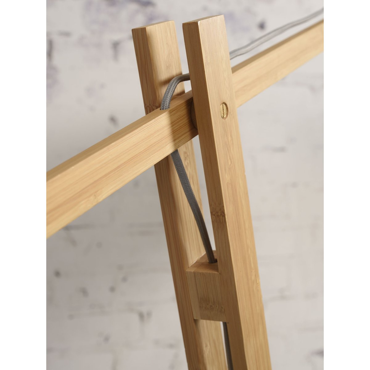 Lampadaire Bambou MONTBLANC gris clair, GOOD & MOJO