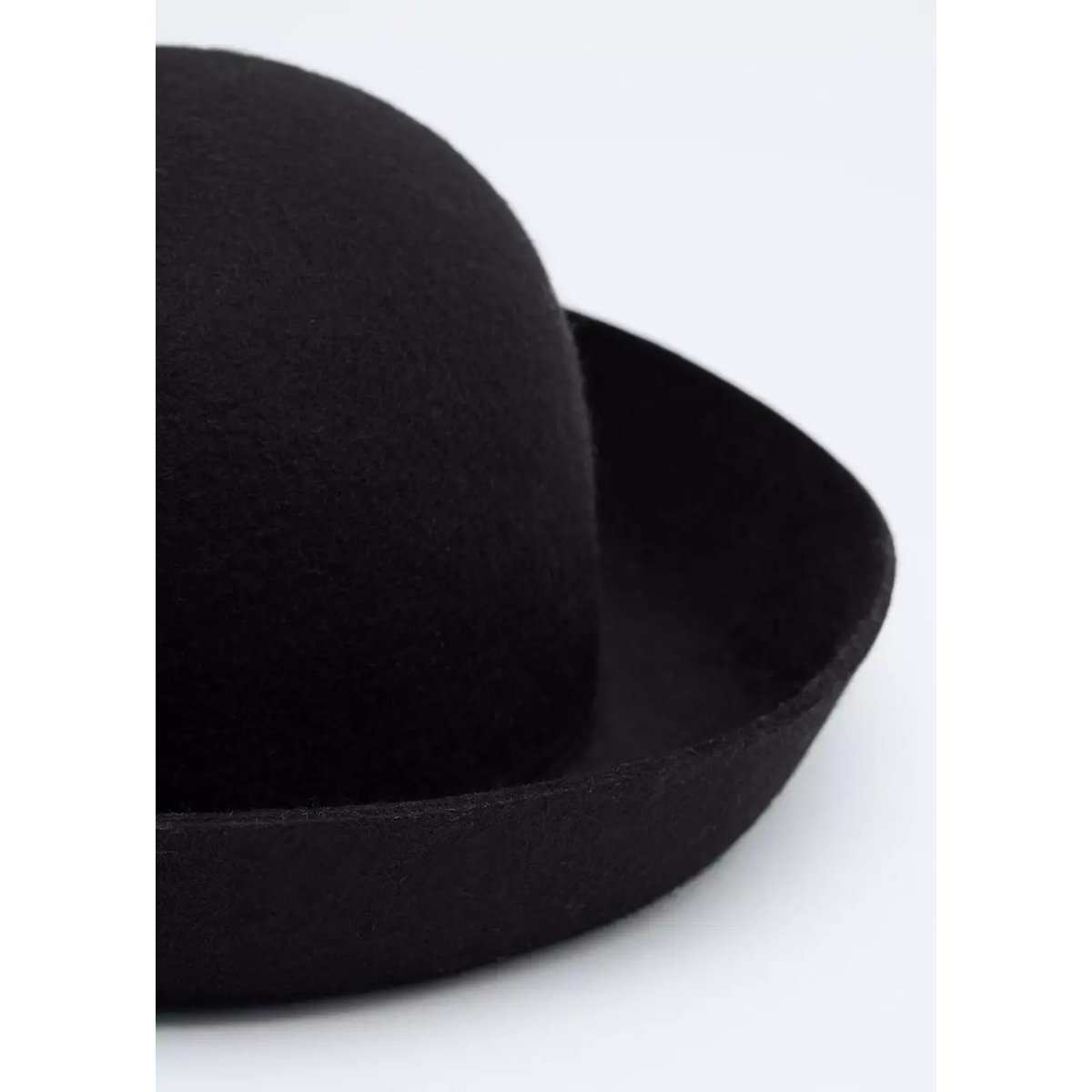 Chapeau 100 % laine à bord relevé noir, MANGO