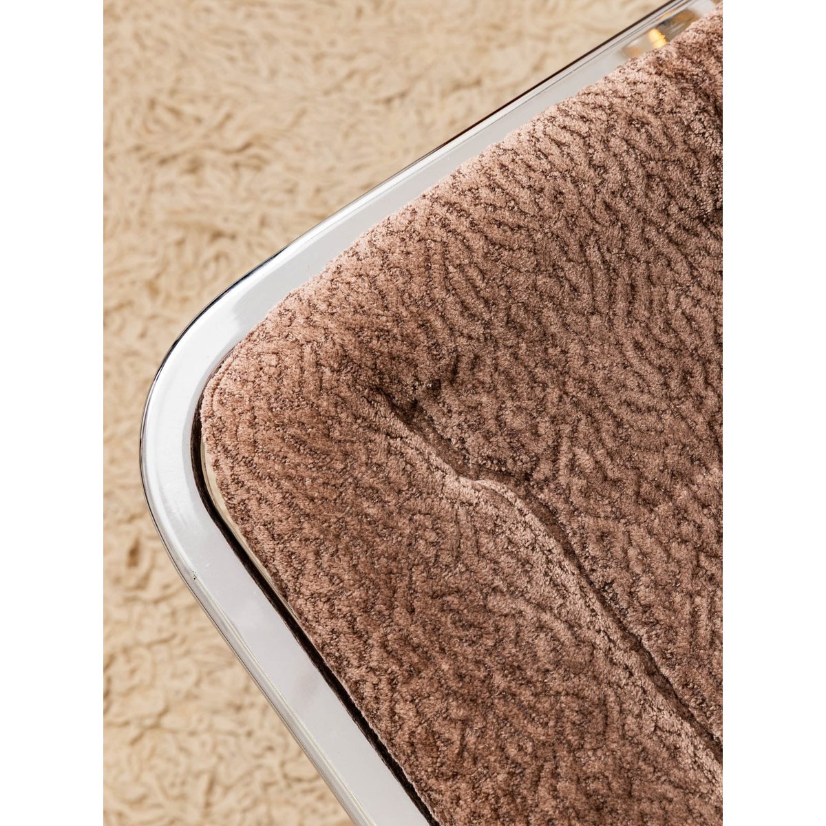 Lot de deux chaises design Alma N°1993 - Bon état argenté, DEBONGOUT