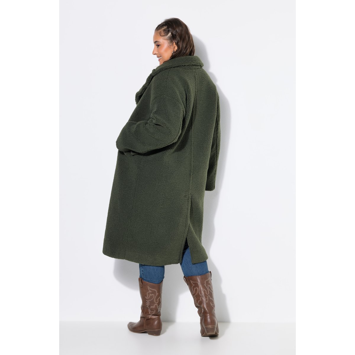 Manteau en peluche, oversize, ultra-doux olive foncé, STUDIO UNTOLD