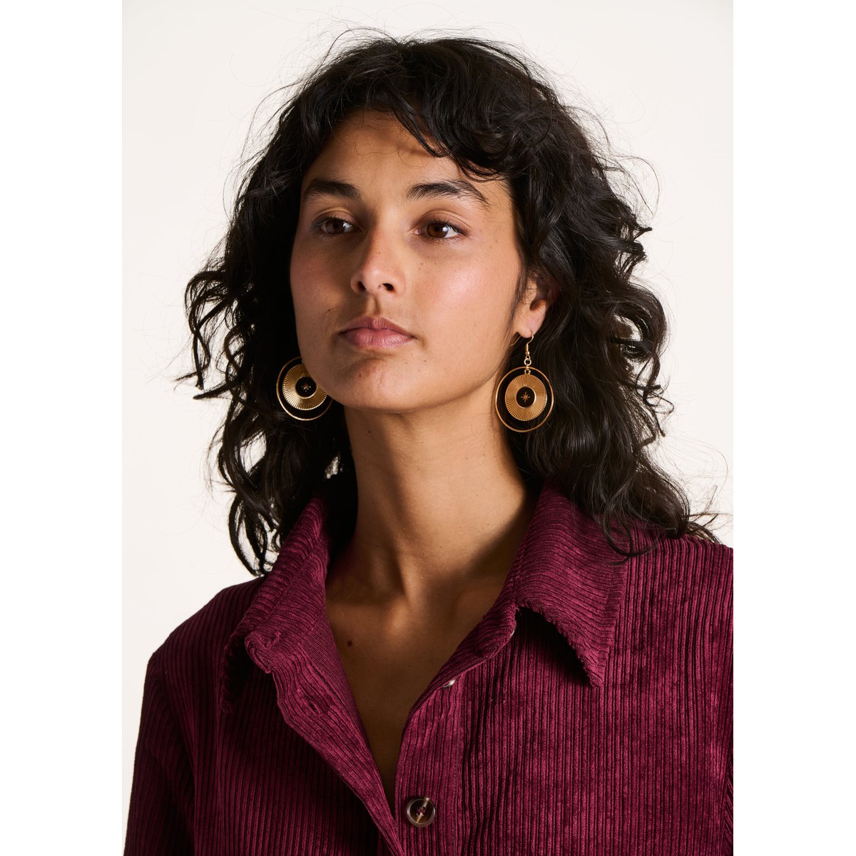 Boucles d'oreilles longues dorées light gold, LA FEE MARABOUTEE