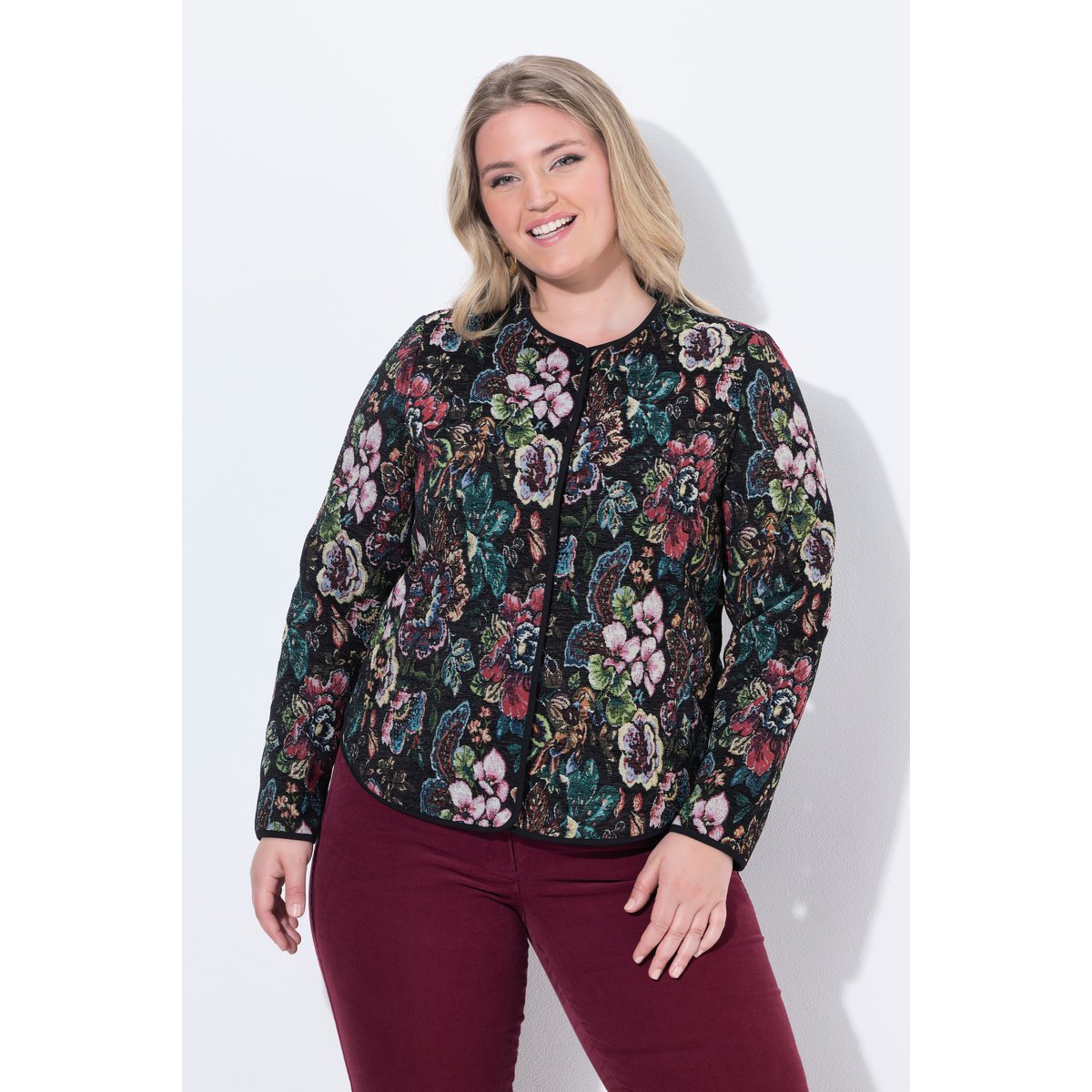 Veste motif Jacquard à fleurs, passepoil noir, ULLA POPKEN