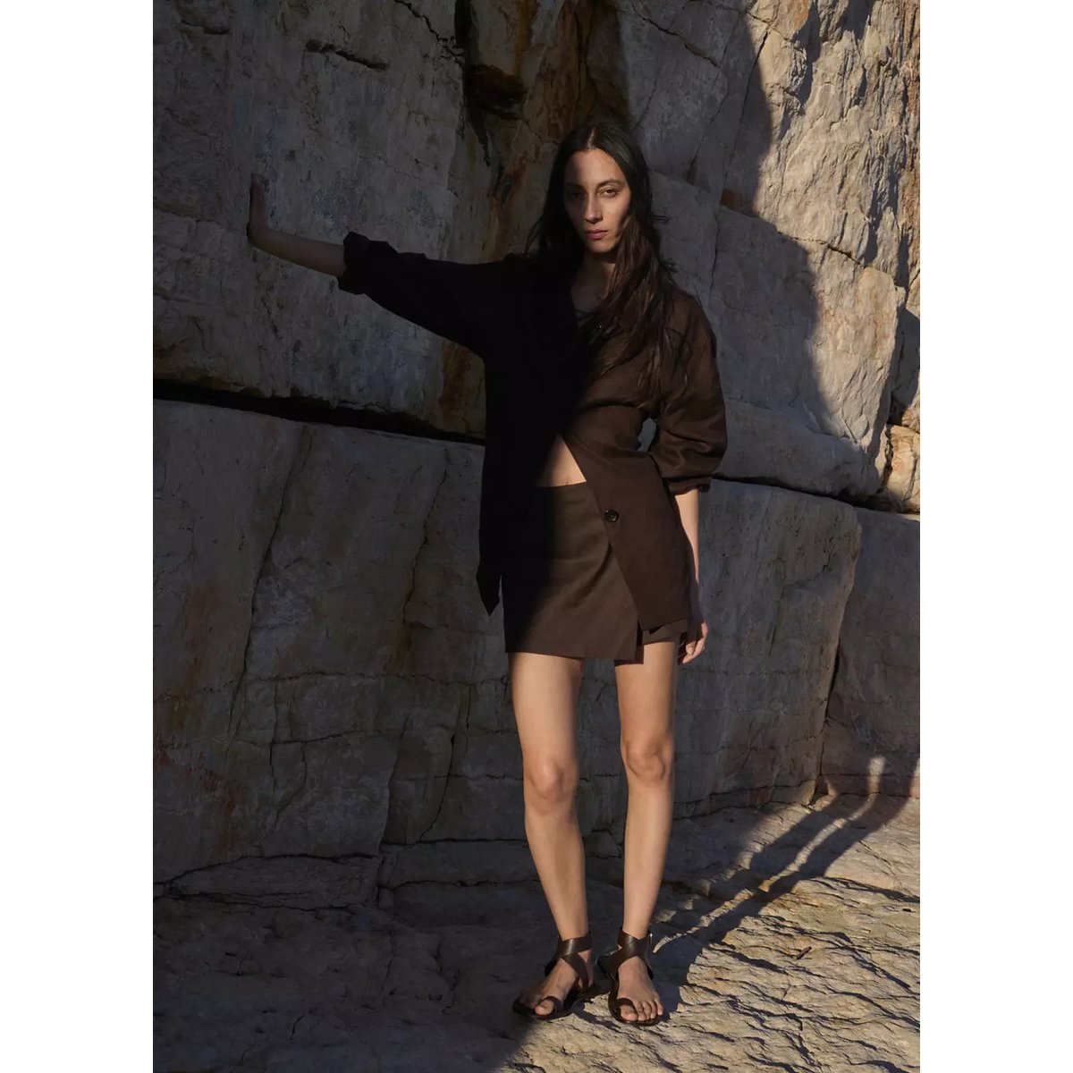 Jupe-culotte en lin chocolat, MANGO