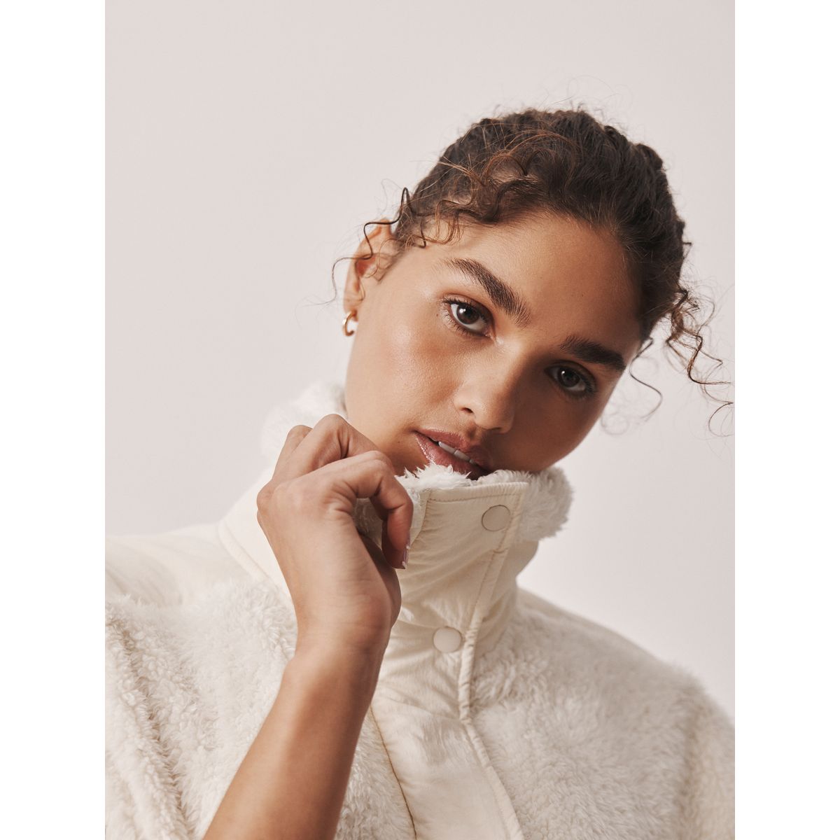 Veste sans manches effet peau de mouton écru, NEXT