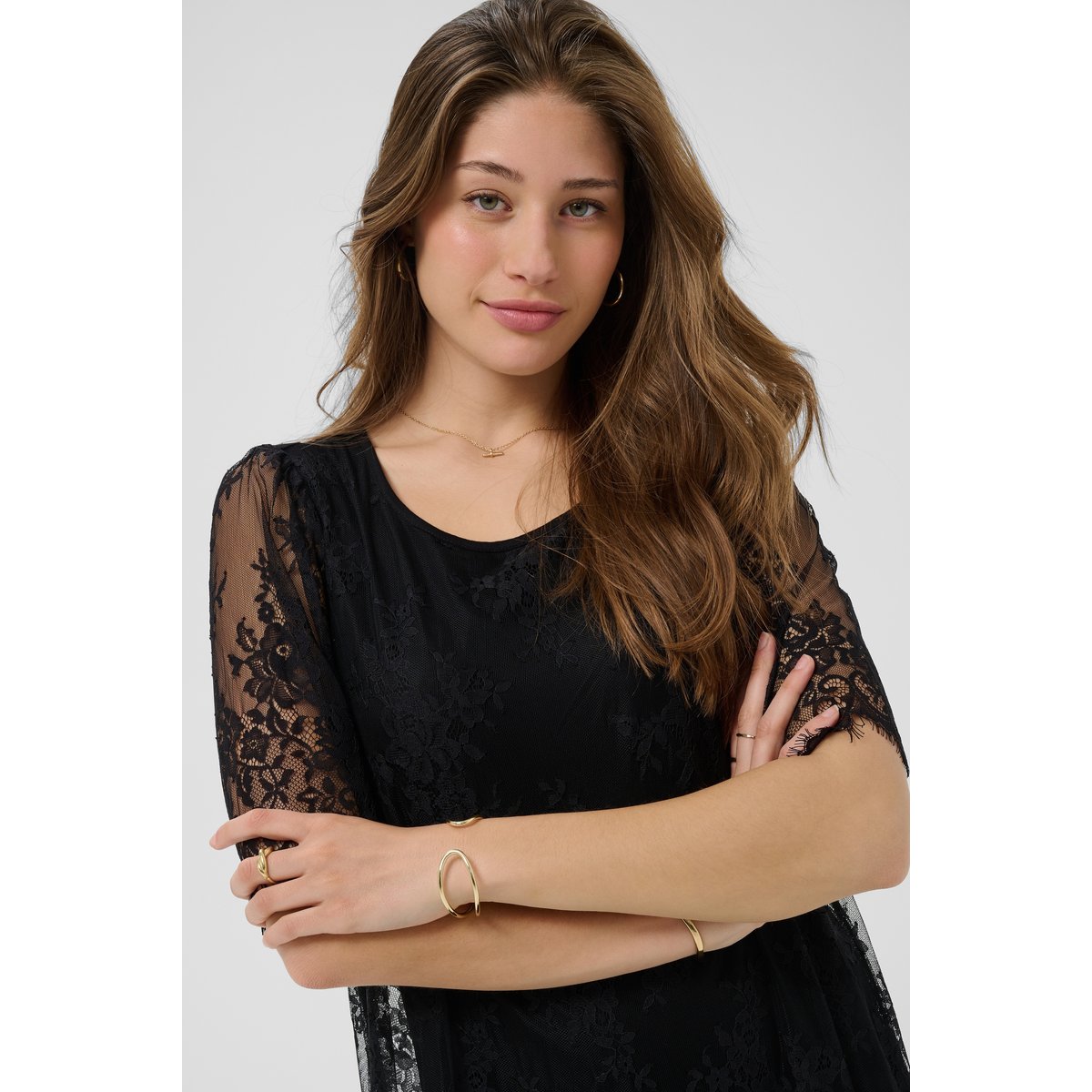 Robe noir pitch black, CREAM