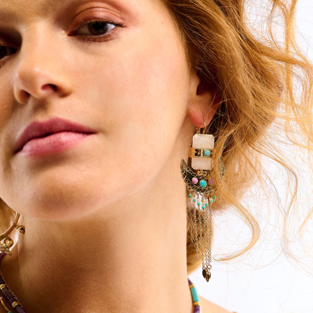 Boucles d'oreilles pendantes perles et chaînes LOMBOK blanc, HIPANEMA