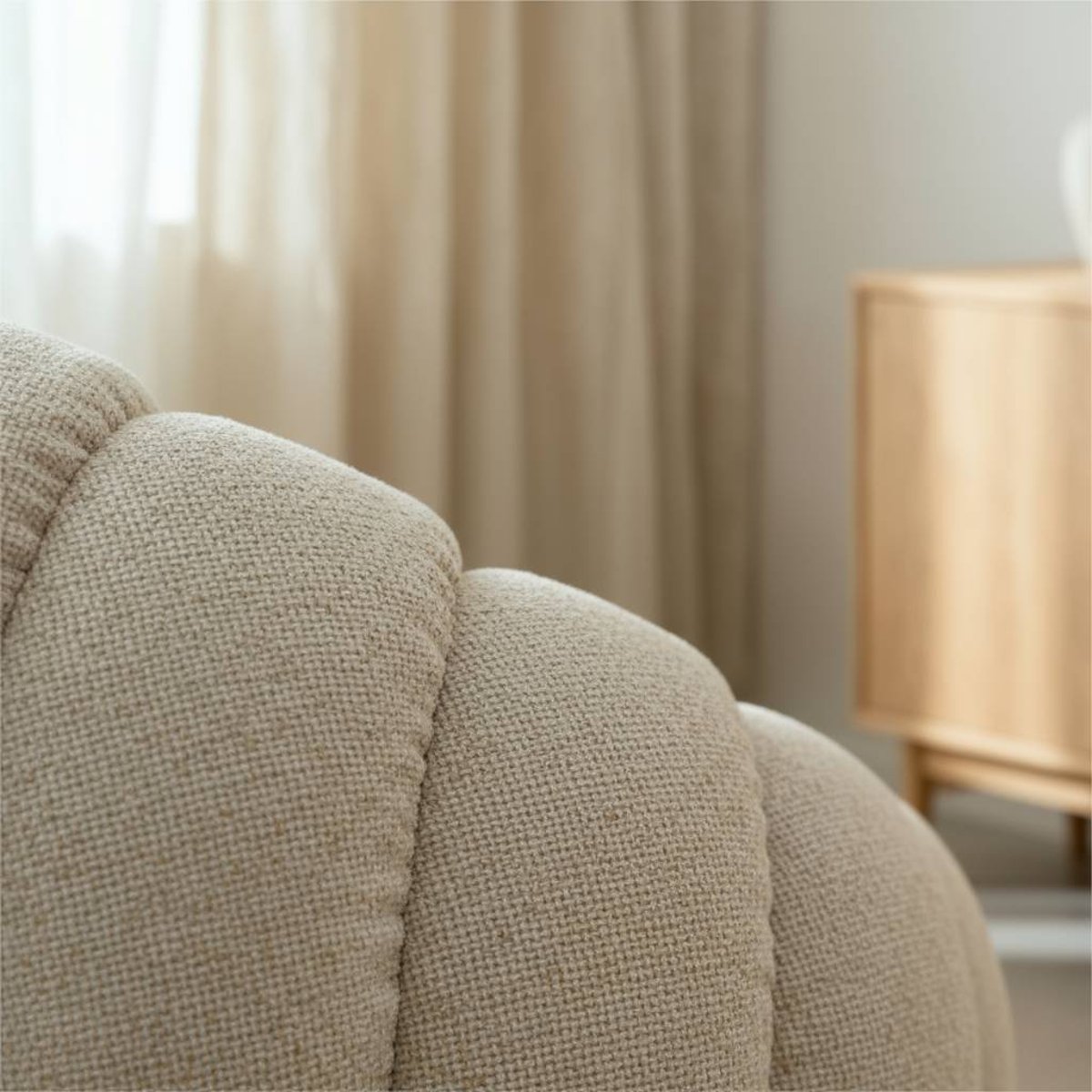 Fauteuil nuage en tissu HÉLÉNA blanc, MADE IN MEUBLES
