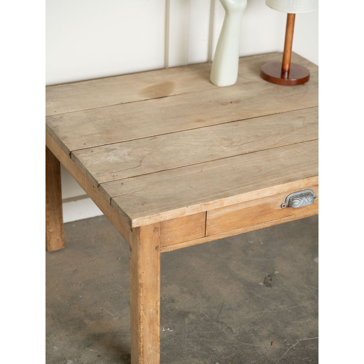 Table basse de campagne en bois Léonie N°1169 - Bon état bois clair, DEBONGOUT