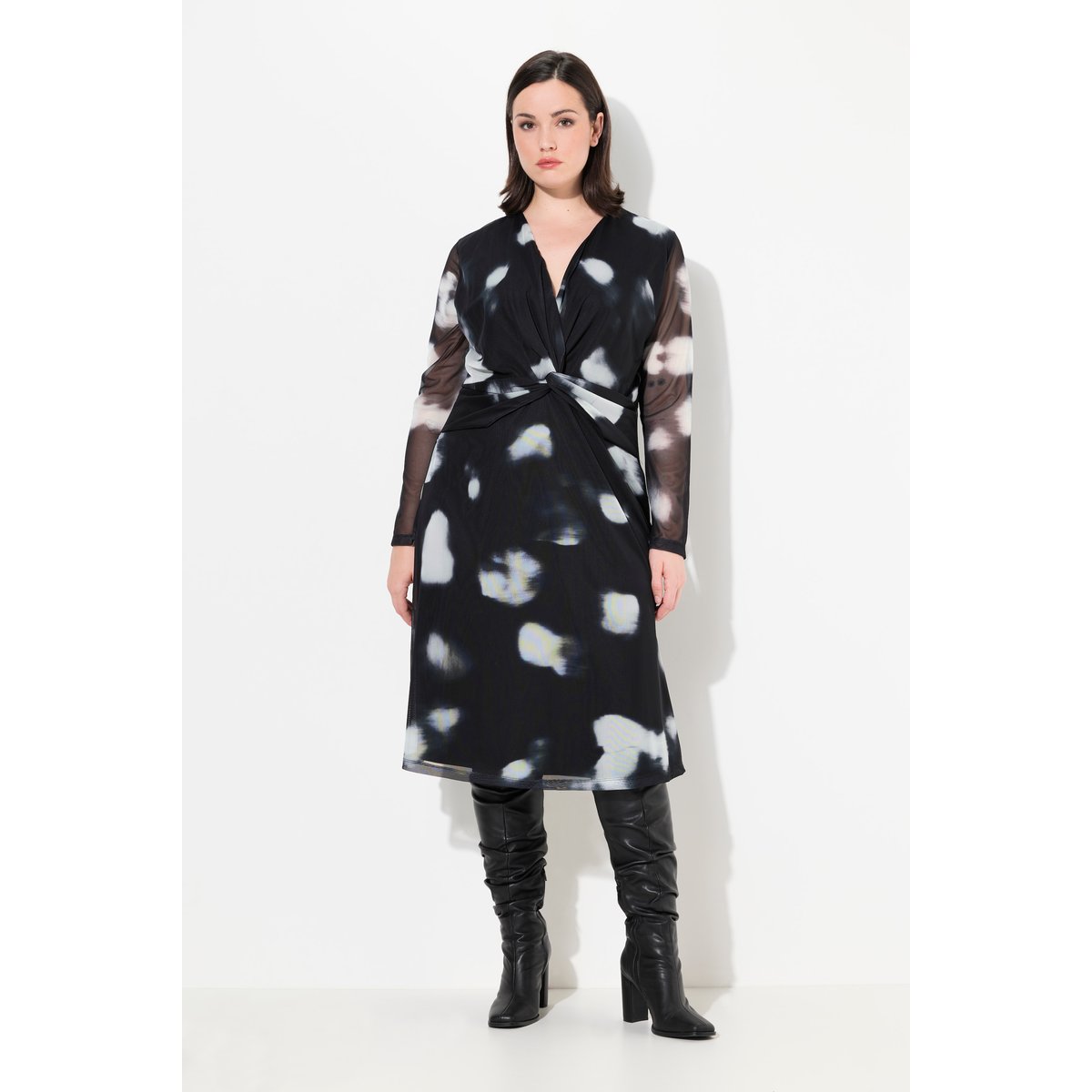 Robe en mesh à col en V et manches longues noir, ULLA POPKEN