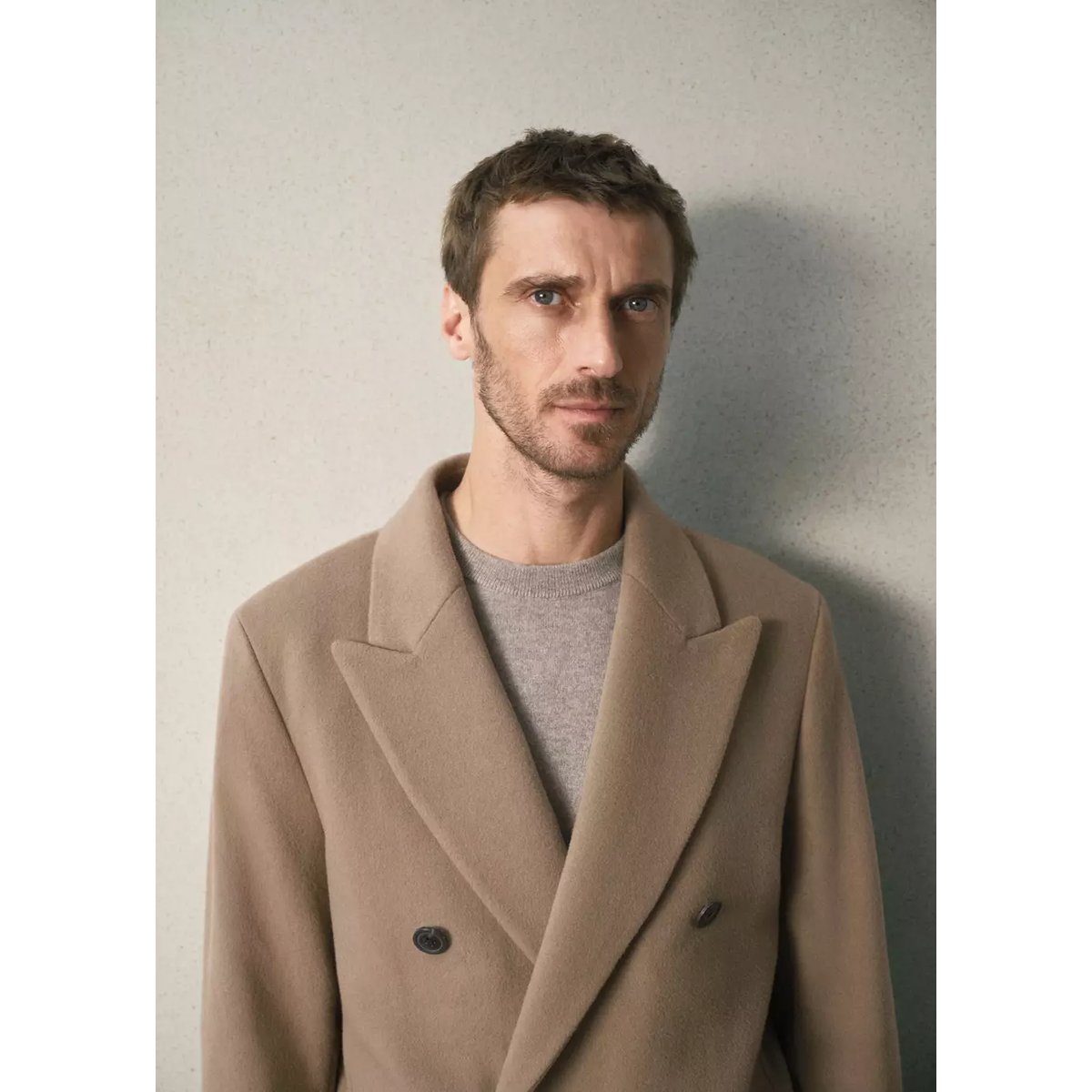 Manteau en mélange de laine vierge avec revers gris clair/pastel, MANGO MAN