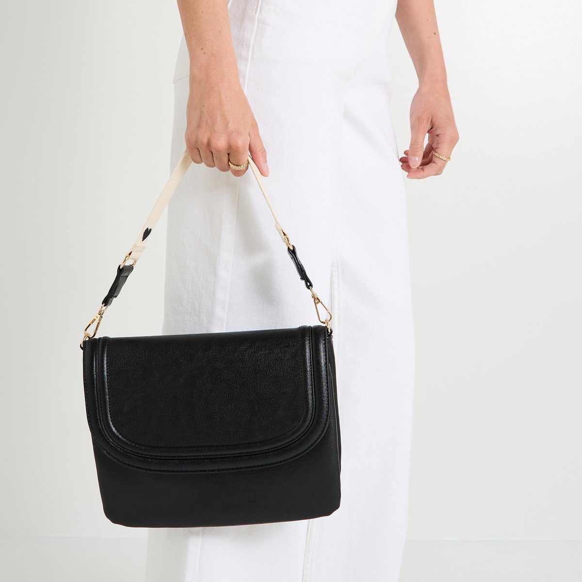 Sac zippé à rabat noir, GRAIN DE MALICE