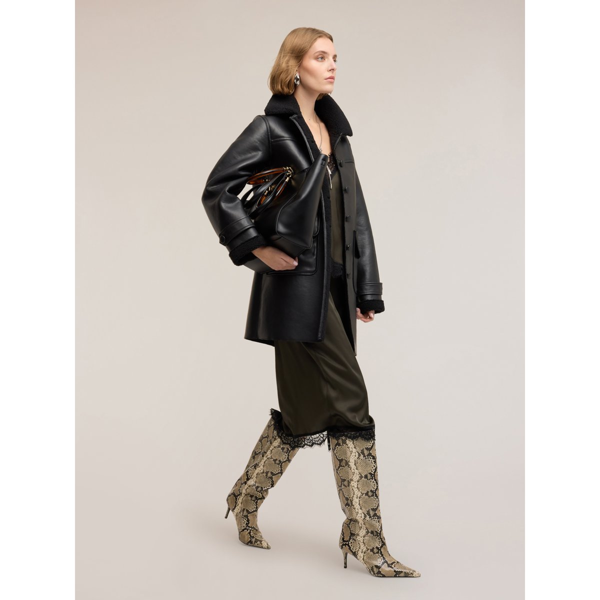 Manteau effet mouton retourné noir, MOTIVI